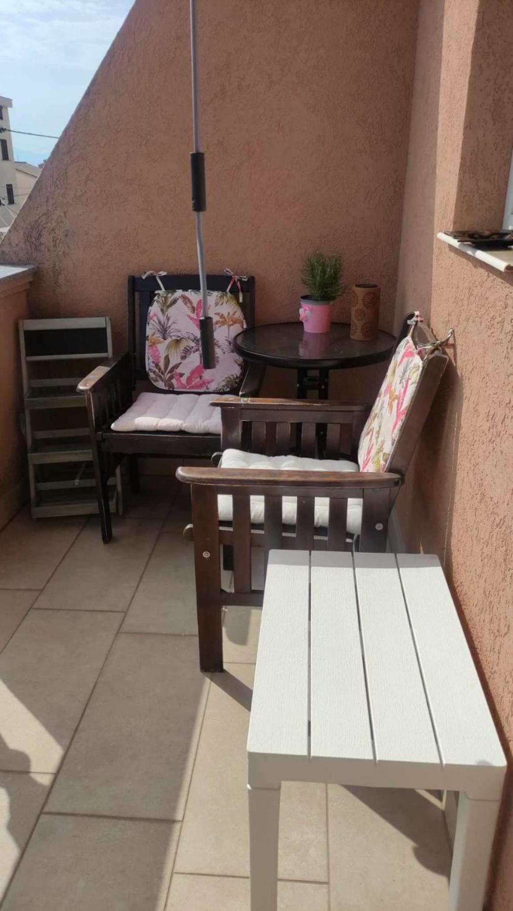 Apartman Tihana Crikvenica Εξωτερικό φωτογραφία